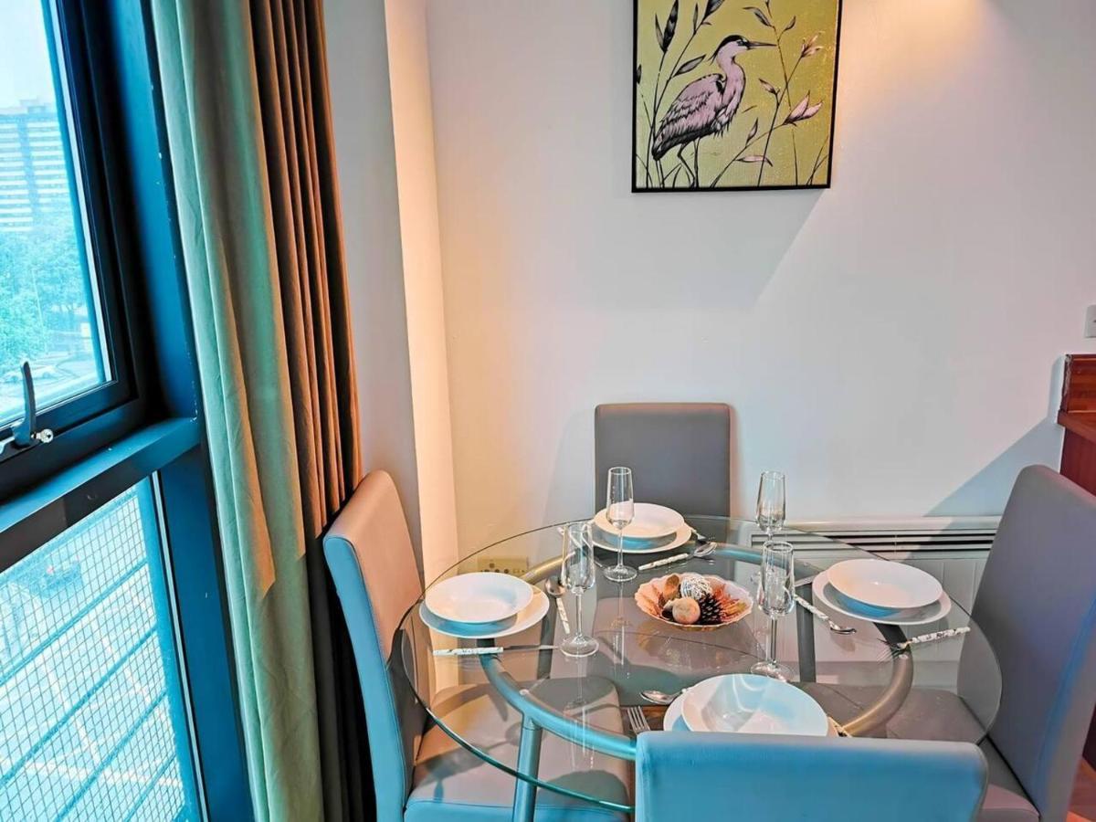 مانشستر 2-Bed Apartment Near City Centre المظهر الخارجي الصورة