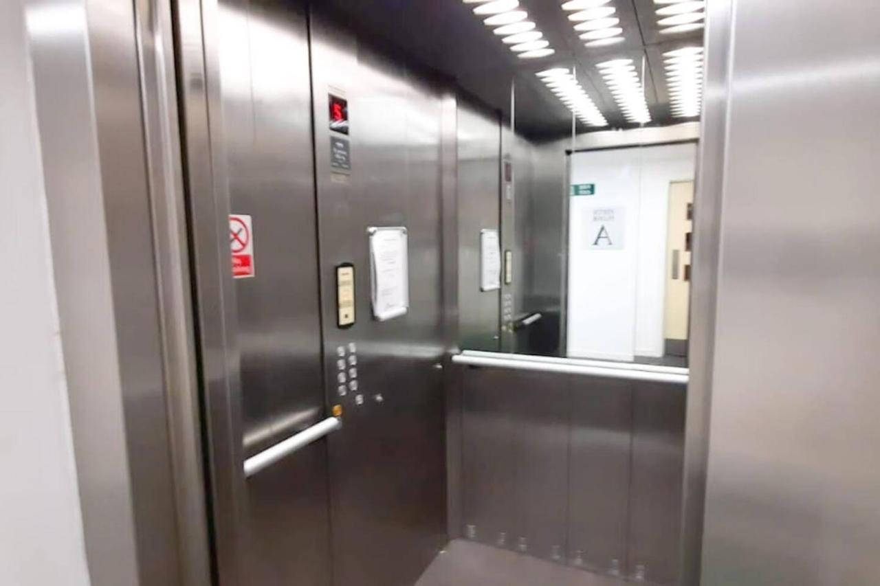 مانشستر 2-Bed Apartment Near City Centre المظهر الخارجي الصورة